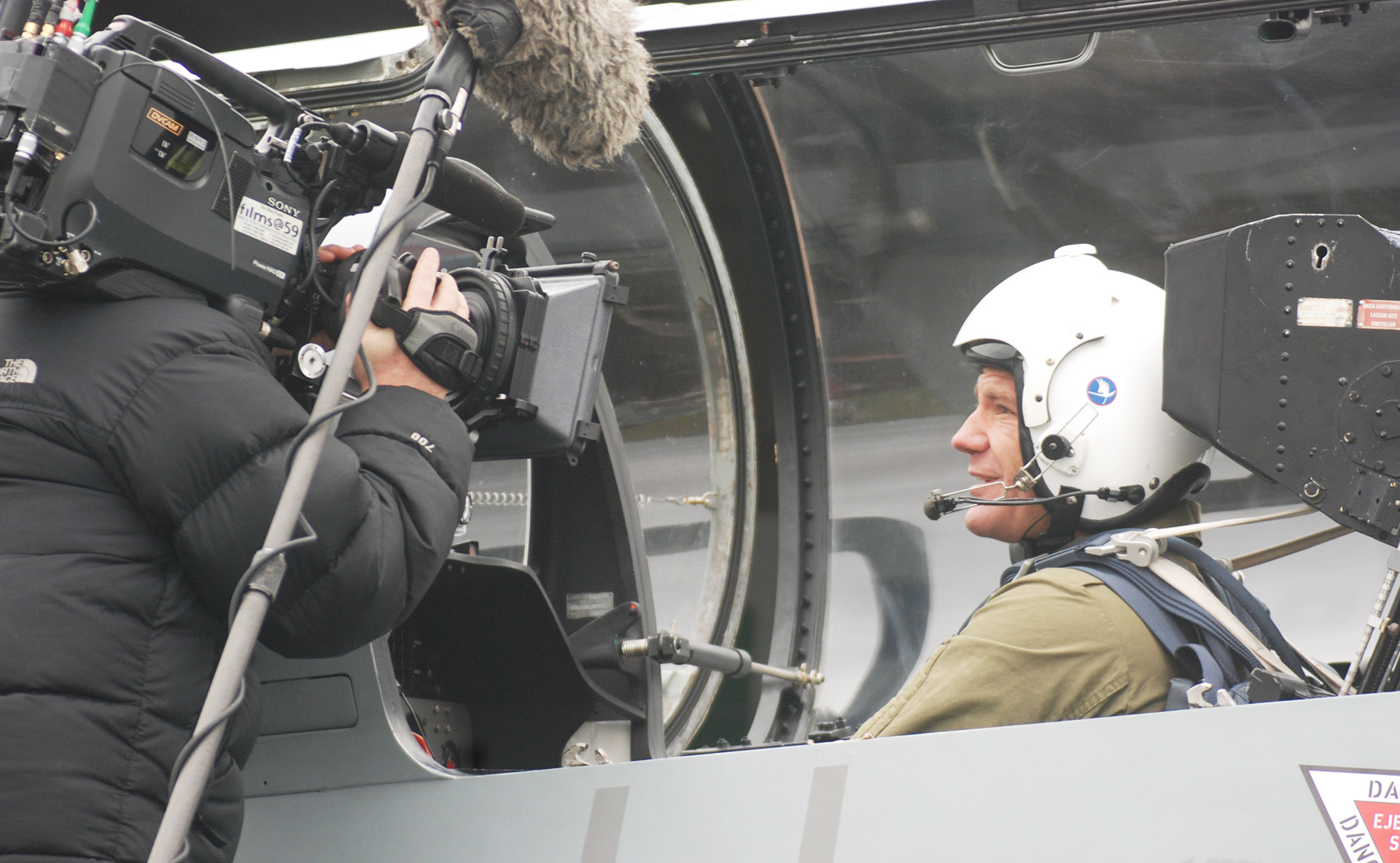 film jet fighter ride